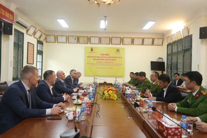 Đoàn Tổng cục Nội vụ TP Mát-xcơ-va trao đổi kinh nghiệm phòng chống tội phạm với Phòng Cảnh sát hình sự Công an TP. Hà Nội Dấu mốc quan trọng của chuyến thăm hữu nghị tốt đẹp giữa Tổng cục Nội vụ thành phố Mát-xcơ-va và Công an Thành phố -0