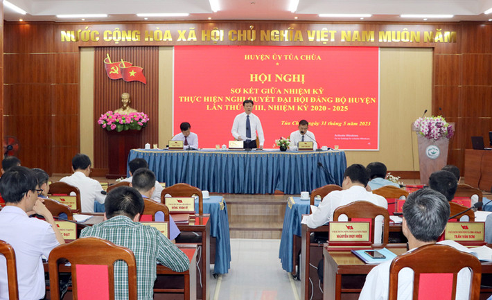 Điện Biên: Đảng bộ huyện Tủa Chùa sơ kết giữa nhiệm kỳ 2020 - 2025 ảnh 2 Điện Biên: Đảng bộ huyện Tủa Chùa sơ kết giữa nhiệm kỳ 2020 - 2025 ảnh 2