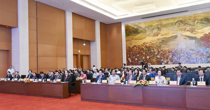 Chủ tịch Quốc hội Vương Đình Huệ dự Lễ công bố Logo, Bộ nhận diện và Website Hội nghị Nghị sĩ trẻ toàn cầu lần thứ 9 ảnh 2 Chủ tịch Quốc hội Vương Đình Huệ dự Lễ công bố Logo, Bộ nhận diện và Website Hội nghị Nghị sĩ trẻ toàn cầu lần thứ 9 -1