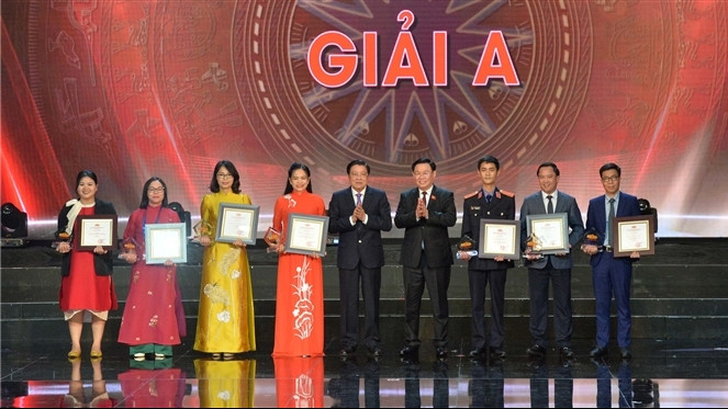 79 tác phẩm được vinh danh tại Lễ trao Giải báo chí toàn quốc về Quốc hội và Hội đồng nhân dân ảnh 3 Giải Báo chí Diên Hồng: Sân chơi bổ ích, uy tín cho những người làm báo