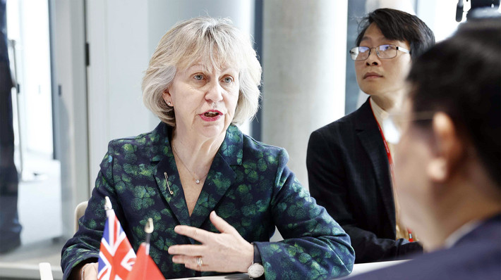 Chủ tịch Quốc hội Vương Đình Huệ tiếp Lãnh đạo Trường Imperial College London ảnh 3 Chủ tịch Quốc hội Vương Đình Huệ tiếp Lãnh đạo Trường Imperial College London -1