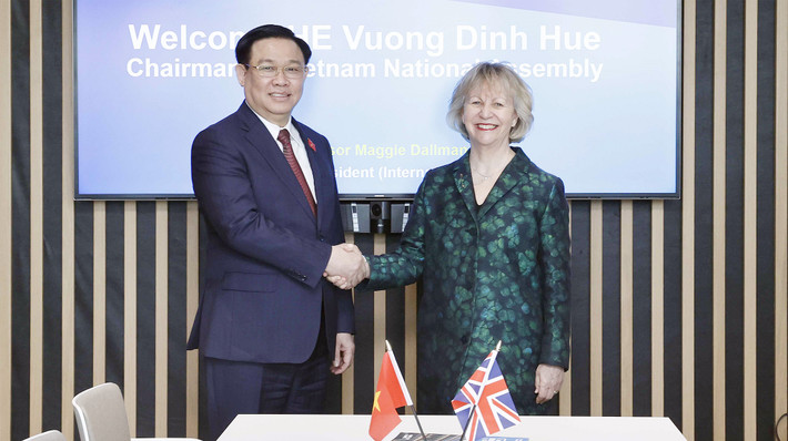 Chủ tịch Quốc hội Vương Đình Huệ tiếp Lãnh đạo Trường Imperial College London ảnh 1 Chủ tịch Quốc hội Vương Đình Huệ tiếp Lãnh đạo Trường Imperial College London -4