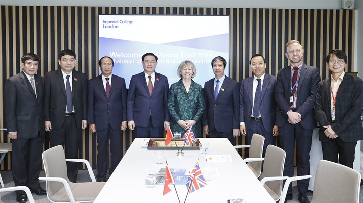 Chủ tịch Quốc hội Vương Đình Huệ tiếp Lãnh đạo Trường Imperial College London ảnh 5 Chủ tịch Quốc hội Vương Đình Huệ tiếp Lãnh đạo Trường Imperial College London -3