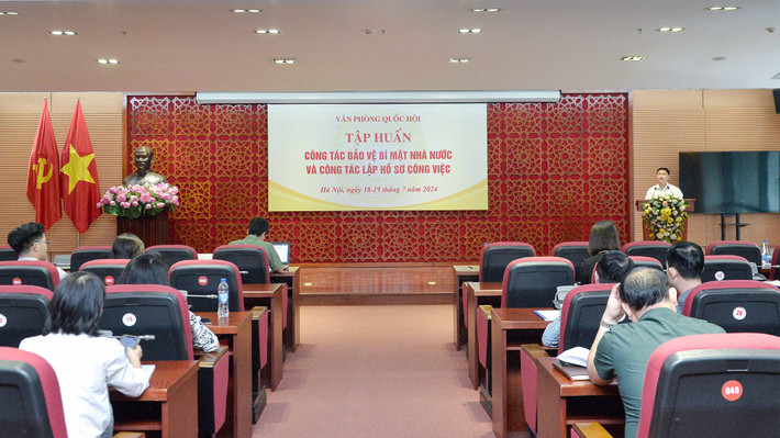 Quang cảnh lớp tập huấn. Ảnh: Hồ Long Văn phòng Quốc hội tập huấn công tác bảo vệ bí mật nhà nước và lập hồ sơ công việc -0