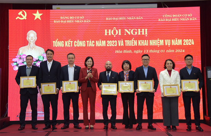 Báo Đại biểu Nhân dân triển khai nhiệm vụ năm 2024 ảnh 21 Báo Đại biểu Nhân dân triển khai nhiệm vụ năm 2024 -3