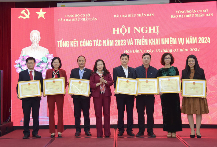 Báo Đại biểu Nhân dân triển khai nhiệm vụ năm 2024 ảnh 17 Báo Đại biểu Nhân dân triển khai nhiệm vụ năm 2024 -1