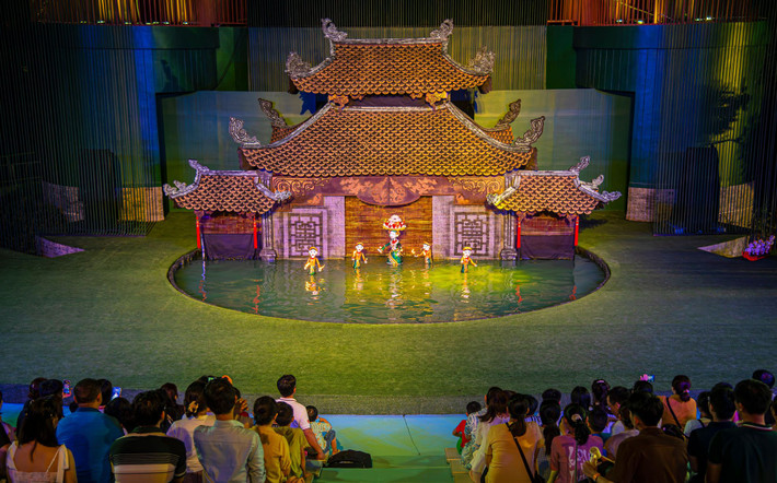 Show "Rối Việt" được thể hiện bởi các nghệ nhân Nhà hát Múa rối Việt Nam, thu hút sự quan tâm của đông đảo khán giả Thêm nhiều show diễn nghệ thuật đẳng cấp thế giới được trình diễn tại Đà Nẵng -0