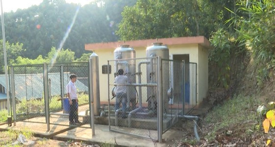 Bài cuối: Đẩy mạnh xã hội hóa các công trình cấp nước ảnh 1 Cần cơ chế, chính sánh kêu gọi doanh nghiệp đầu tư xây dựng các công trình cấp nước sạch sinh hoạt nông thôn - ẢNH THU HƯỜNG