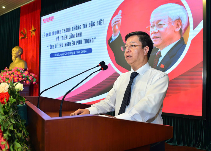 PGS, TS Vũ Trọng Lâm, Giám đốc - Tổng Biên tập Nhà xuất bản Chính trị quốc gia Sự thật phát biểu tại buổi lễ. Ảnh: Quang Khánh Khai trương Trang thông tin đặc biệt