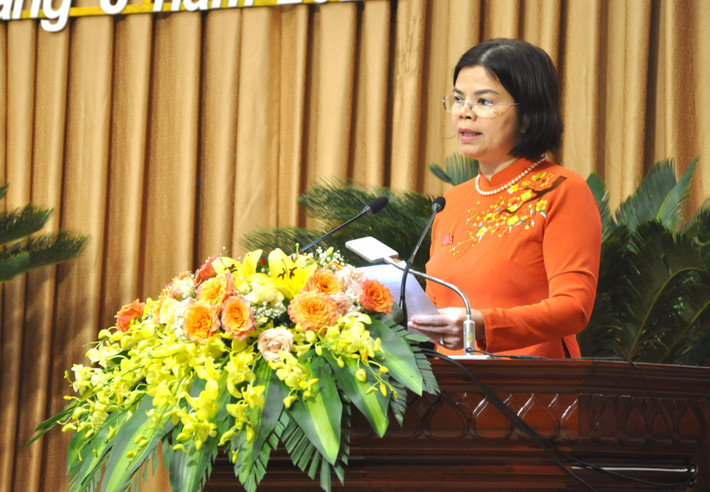 Chủ tịch HĐND tỉnh Bắc Ninh Nguyễn Hương Giang phát biểu khai mạc kỳ họp. Ảnh: Hải Yến Thông qua 4 nghị quyết quan trọng -0