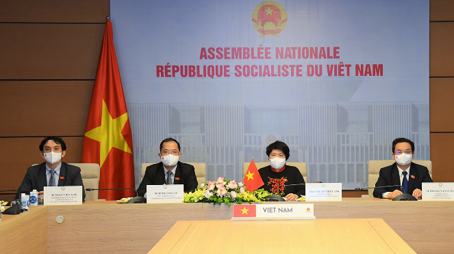 Đoàn đại biểu Quốc hội Việt Nam tham dự hội thảo trực tuyến tại điểm cầu Nhà Quốc hội Đoàn đại biểu Quốc hội Việt Nam tham dự hội thảo trực tuyến tại điểm cầu Nhà Quốc hội