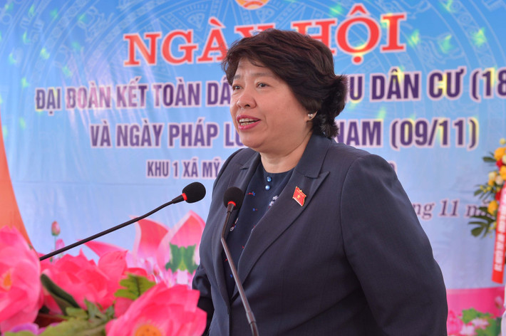 Chủ nhiệm Ủy ban Xã hội Nguyễn Thúy Anh dự Ngày hội đại đoàn kết dân tộc tại Phú Thọ ảnh 2 Chủ nhiệm Ủy ban Xã hội Nguyễn Thúy Anh phát biểu