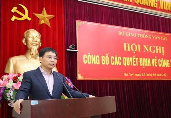 Ông Uông Việt Dũng giữ chức Chánh Văn phòng Bộ Giao thông Vận tải ảnh 1 Bộ trưởng Bộ GTVT Nguyễn Văn Thắng phát biểu tại buổi Lễ công bố các quyết định bổ nhiệm