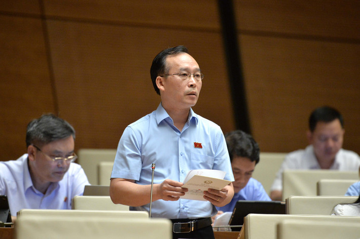 ĐBQH Trần Văn Tuấn (Bắc Giang) phát biểu tại hội trường. Ảnh: Hồ Long Bảo đảm hiệu quả hoạt động giám sát, phản biện xã hội - 0