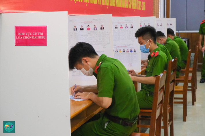 Ngày hội bầu cử trên cả nước ảnh 169 Ngày hội bầu cử trên cả nước ảnh 169