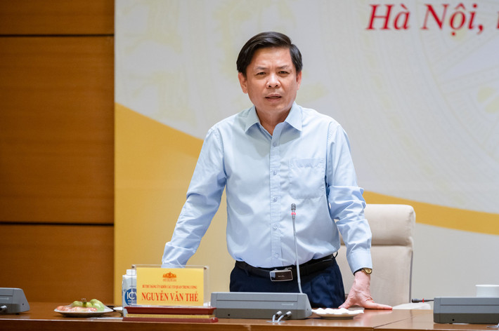 Ban Thường vụ Đảng ủy Khối các cơ quan Trung ương làm việc với Ban Thường vụ Đảng ủy cơ quan Văn phòng Quốc hội ảnh 1 Bí thư Đảng ủy Khối các cơ quan Trung ương Nguyễn Văn Thể phát biểu