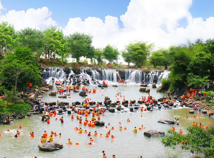 Phát triển nông nghiệp xanh, bền vững gắn với du lịch nông thôn ảnh 1 Du lịch sinh thái trên địa bàn tỉnh Đồng Nai phát triển, ngày càng thu hút đông du khách. Nguồn: ITN