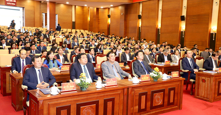Đại biểu tham dự hội nghị Xây dựng Phú Thọ trở thành nơi đáng sống, đáng đến, an toàn và thịnh vượng -0
