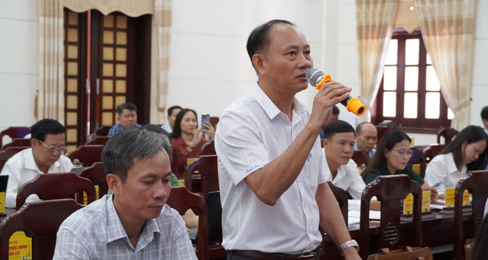 Đại biểu chất vấn tại kỳ họp. Ảnh: H. Phong Đại biểu chất vấn tại kỳ họp. Ảnh: H. Phong