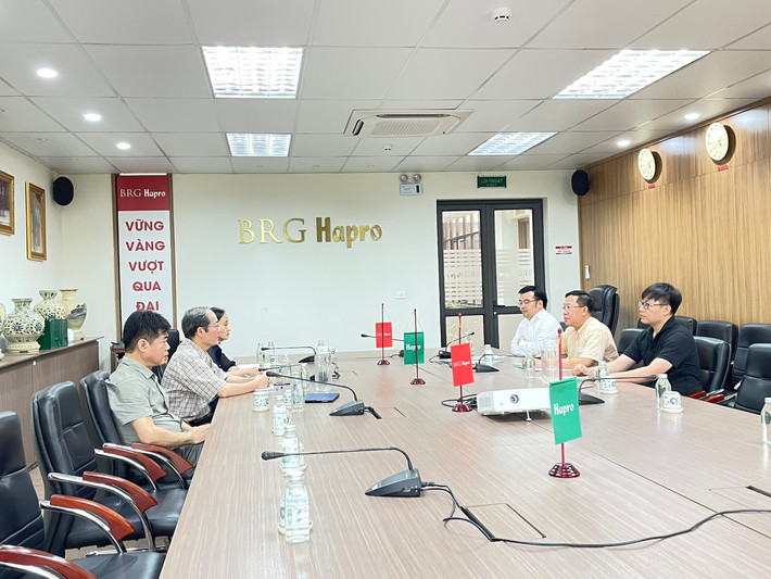 Hapro tăng cường các mối quan hệ hợp tác với các cơ quan Đại sứ quán, Thương vụ Việt Nam tại nước ngoài, gặp gỡ, giao thương với khách hàng quốc tế nhằm đẩy mạnh hoạt động xuất nhập khẩu Hapro tập trung đẩy mạnh hoạt động xuất nhập khẩu mũi nhọn sau đại dịch -0