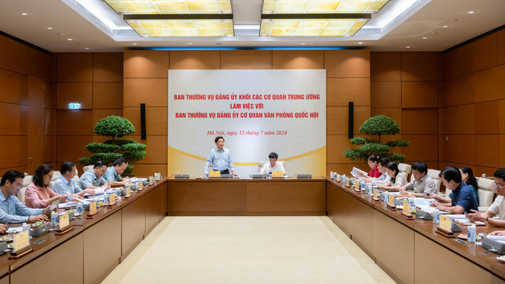 Ban Thường vụ Đảng ủy Khối các cơ quan Trung ương làm việc với Ban Thường vụ Đảng ủy cơ quan Văn phòng Quốc hội ảnh 5 Quang cảnh cuộc làm việc