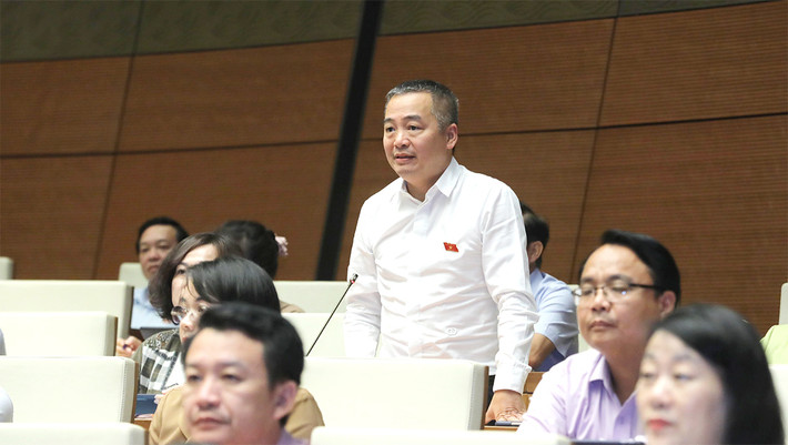 Không Không