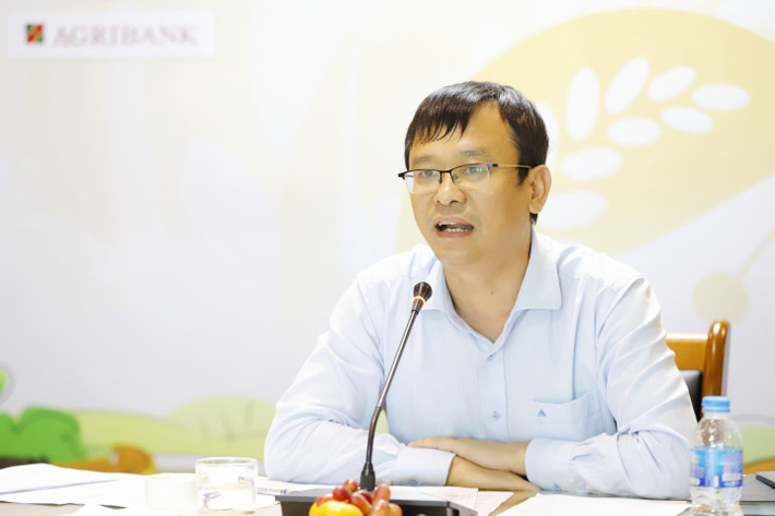 Nhà báo Nguyễn Văn Hoài- Phó Tổng Biên tập Báo NTNN/điện tử Dân Việt, Chủ tịch Hội đồng Chung khảo 320 triệu đồng cho giải báo chí toàn quốc về nông nghiệp, nông dân, nông thôn -0
