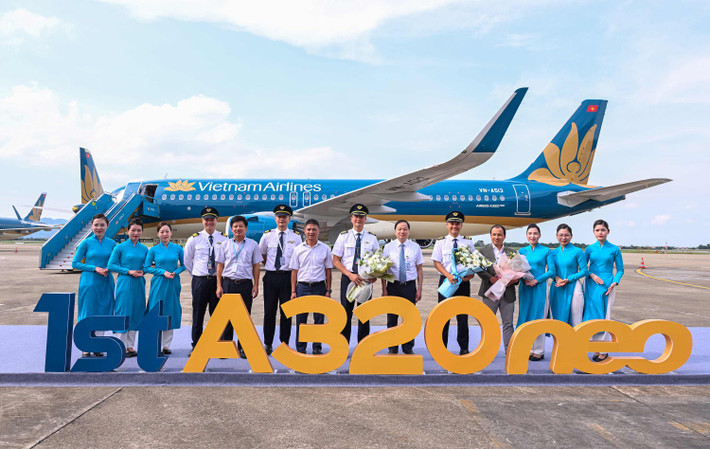 Hãng hàng không Quốc gia Việt Nam (Vietnam Airlines) vừa đón nhận “tân binh” Airbus A320neo gia nhập đội máy bay. Ảnh VNA Vietnam Airlines chính thức đón nhận máy bay Airbus A320neo đầu tiên -0
