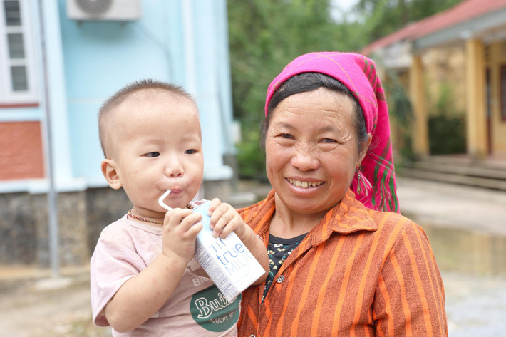 Đổi thay tích cực nhờ vốn vay không lãi suất cho phụ nữ khó khăn tại Lào Cai ảnh 3 Quỹ Vì tầm vóc Việt triển khai các chương trình vì hạnh phúc của phụ nữ và trẻ em.