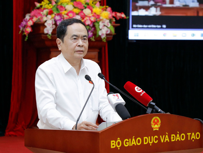Phó Chủ tịch Thường trực Quốc hội Trần Thanh Mẫn phát biểu tại Hội nghị đẩy mạnh công tác văn hóa học đường. Ảnh: Hồ Long Văn hóa học đường là môi trường quan trọng để rèn luyện và giáo dục thế hệ trẻ -1