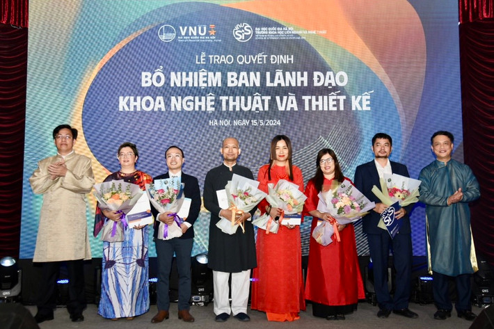 Trường Khoa học liên ngành và Nghệ thuật ra mắt 3 chương trình đào tạo mới ảnh 7 z5442627886640_6b210c03534f886589f516a10ddaf76b.jpg -0