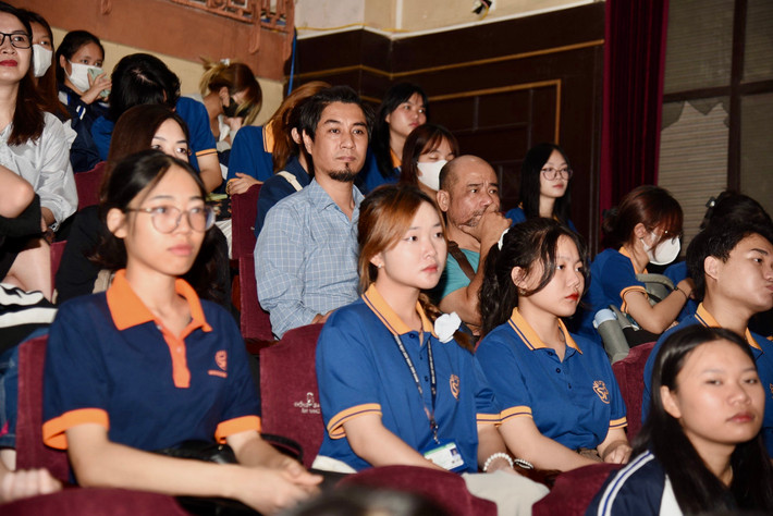 Trường Khoa học liên ngành và Nghệ thuật ra mắt 3 chương trình đào tạo mới ảnh 2 z5442371619483_5ad7d17df04e4e4160bf7fb1b00667d6.jpg -0