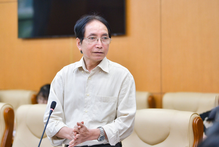 Hoàn thiện pháp luật hình sự phần các tội phạm về chức vụ đáp ứng yêu cầu đấu tranh phòng, chống tham nhũng ảnh 3 Nguyên Phó chủ nhiệm Khoa Hành chính nhà nước, Đại học Luật Hà Nội, GS.TS. Nguyễn Minh Đoan phát biểu