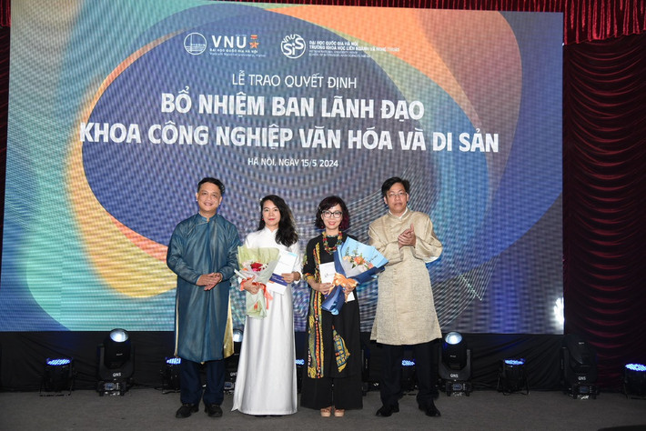 Trường Khoa học liên ngành và Nghệ thuật ra mắt 3 chương trình đào tạo mới ảnh 5 z5442627891232_52c23e069726e05730b9924be4492ec1.jpg -0