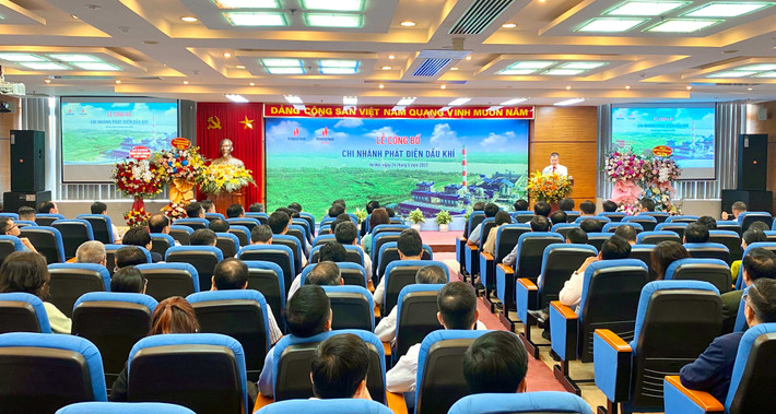 Toàn cảnh buổi lễ Công bố thành lập Chi nhánh Phát điện Dầu khí -0