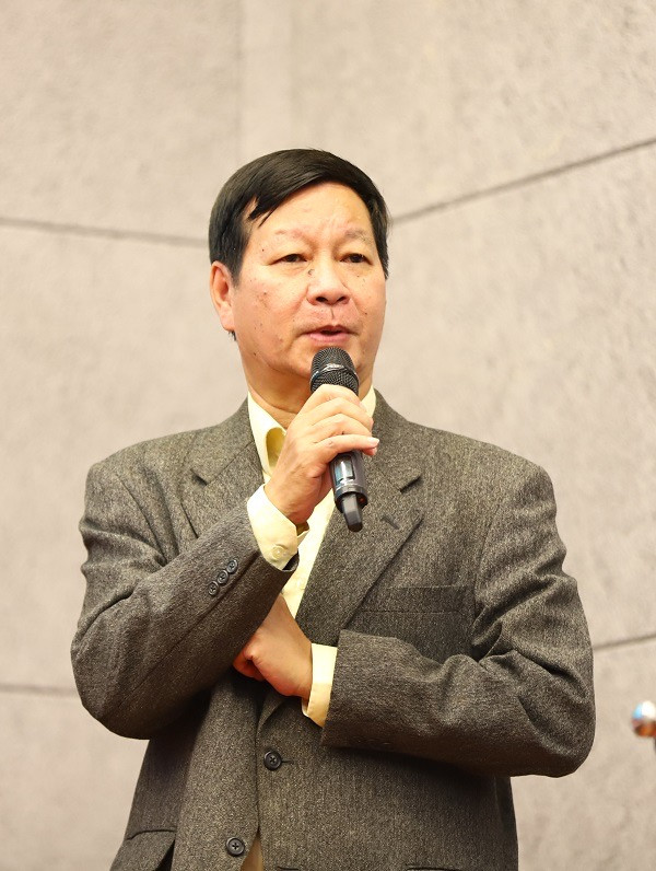 Ông Lê Khắc Hiệp - Phó Chủ tịch Tập đoàn Vingroup, Chủ tịch Hội đồng Quản lý Quỹ Đầu tư và Phát triển Tài năng Bóng đá trẻ Việt Nam PVF phát biểu tại buổi lễ tốt nghiệp học viên 2020 Ông Lê Khắc Hiệp - Phó Chủ tịch Tập đoàn Vingroup, Chủ tịch Hội đồng Quản lý Quỹ Đầu tư và Phát triển Tài năng Bóng đá trẻ Việt Nam PVF phát biểu tại buổi lễ tốt nghiệp học viên 2020.