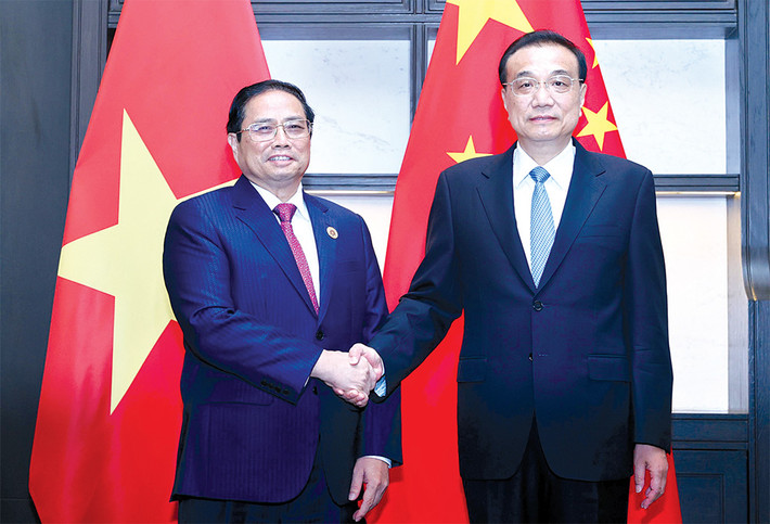 Thủ tướng Phạm Minh Chính với Thủ tướng Trung Quốc Lý Khắc Cường. Ảnh:Nhật Bắc Thủ tướng Phạm Minh Chính dự Hội nghị cấp cao ASEAN lần thứ 40, 41 -0