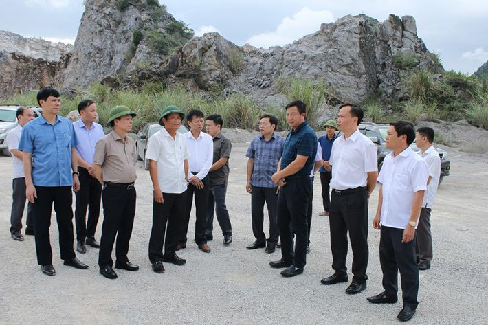 Không để tái diễn tình trạng dự án chậm tiến độ kéo dài ảnh 1 Đoàn giám sát của Thường trực HĐND tỉnh Thanh Hóa làm việc tại thị xã Nghi Sơn