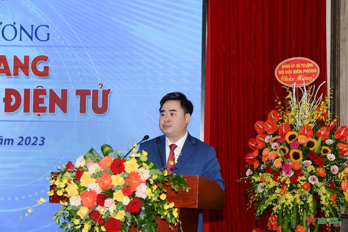 Phó Tổng Biên tập phụ trách Tạp chí Cộng sản, PGS.TS. Phạm Minh Tuấn phát biểu tại Lễ ra mắt. Ảnh: LV Ra mắt Chuyên trang Hồ sơ sự kiện điện tử -0