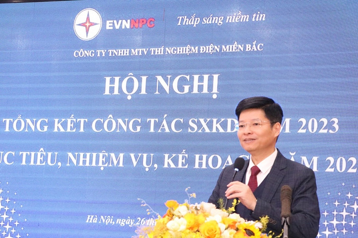 Ông Nguyễn Quang Khanh, Chủ tịch kiêm Giám đốc NPCETC phát biểu tại Hội nghị. Ảnh: BN Công ty Thí nghiệm Điện miền Bắc: Hoàn thành các chỉ tiêu kế hoạch -0