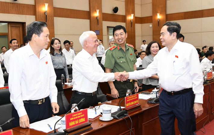 Chủ tịch Quốc hội Trần Thanh Mẫn và các đại biểu tại cuộc làm việc. Ảnh: Lâm Hiển Chủ tịch Quốc hội Trần Thanh làm việc với Ban Chấp hành Đảng bộ thành phố Hải Phòng -0