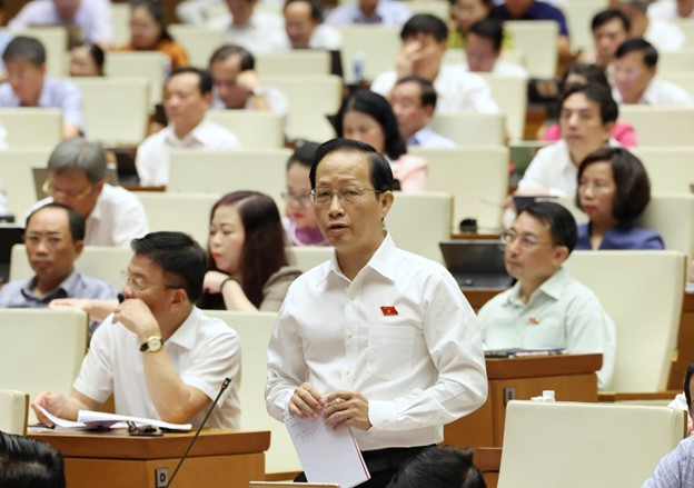 Trưởng Đoàn đại biểu Quốc hội tỉnh Bến Tre Nguyễn Trúc Sơn: Hạn mặn ở đồng bằng sông Cửu Long ngày càng khắc nghiệt ảnh 1 Đại biểu Nguyễn Trúc Sơn : hạn mặn ở Đồng bằng sông Cửu Long ngày càng khắc nghiệt. -0
