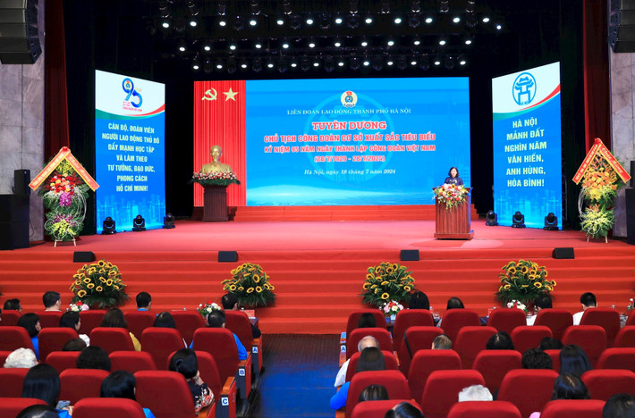 Toàn cảnh buổi lễ. Ảnh: Q.T Chăm lo, bảo vệ quyền, lợi ích hợp pháp, chính đáng của người lao động -0