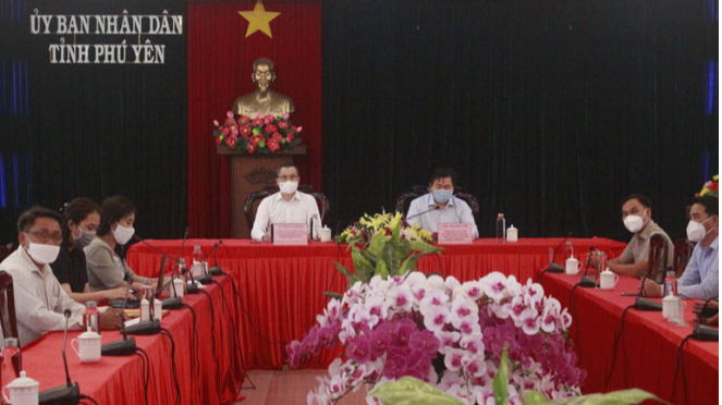 UBND tỉnh Phú Yên tổ chức tiếp nhận trực tuyến máy xét nghiệm từ Đại sự quán Hoa Kỳ tại Việt Nam UBND tỉnh Phú Yên tổ chức tiếp nhận trực tuyến máy xét nghiệm từ Lãnh sự quán Hoa Kỳ tại TP. Hồ Chí Minh