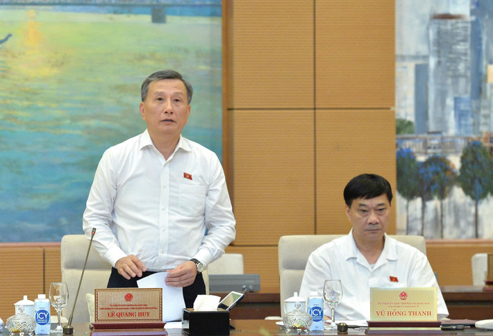 Chủ nhiệm Ủy ban Khoa học, Công nghệ và Môi trường Lê Quang Huy phát biểu. Ảnh: Hồ Long Cụ thể hóa các chính sách của Nhà nước để phát triển tiêu chuẩn và quy chuẩn