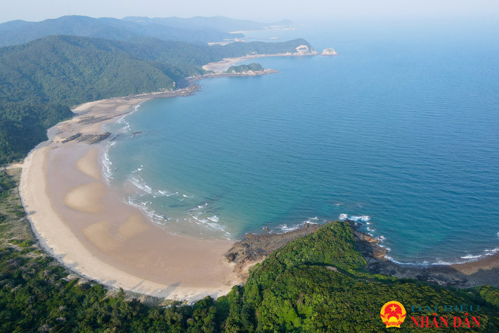 Quảng Ninh: Chiêm ngưỡng Quảng Ninh: Chiêm ngưỡng