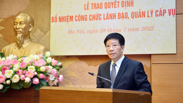 Văn phòng Quốc hội trao quyết định bổ nhiệm công chức lãnh đạo, quản lý cấp Vụ ảnh 1 Văn phòng Quốc hội trao quyết định bổ nhiệm công chức lãnh đạo, quản lý cấp Vụ -2