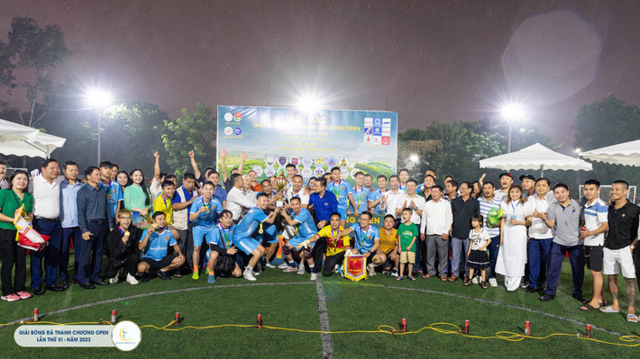 Đội bóng FC Ngọc Sơn giành Cúp vô địch Bế mạc Giải bóng đá Thanh Chương Open lần thứ XI năm 2023 -0