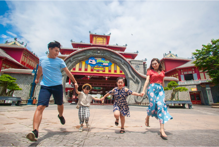 Tận hưởng tổ hợp vui chơi giải trí lớn nhất miền Bắc với siêu ưu đãi từ combo 3 công viên Chào mừng đại lễ 2.9, Sun World Ha Long tung loạt combo “ăn - chơi - quẩy” với ưu đãi đặc biệt -0