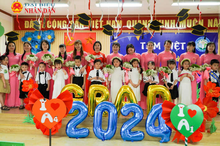 Trường Tiểu học Văn Khê tổ chức lễ bế giảng năm học 2023-2024 ảnh 6 Hàng nghìn học sinh tại Hà Nội tham gia lễ bế giảng năm học 2023-2024 -0